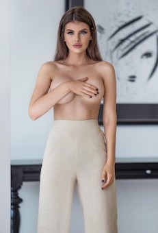 Nichole Taylor porno