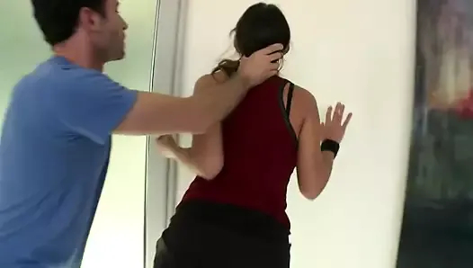 büyük memeli sarışınla fena vahşi ve keskin seks