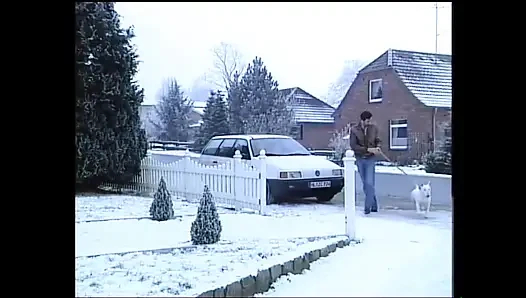 Üç Güzel Kadın, Kendileriyle Seks Yapmak İsteyen Erkek Arkadaşları Tarafından Ziyaret Edildi